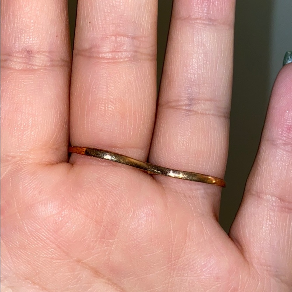Womens ring - Picture 2 of 3